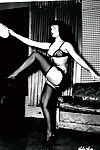 Pretty pinup star bettie page posing naked in the fifties - part 1540