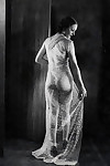 Beautiful retro models posing nude - part 1511